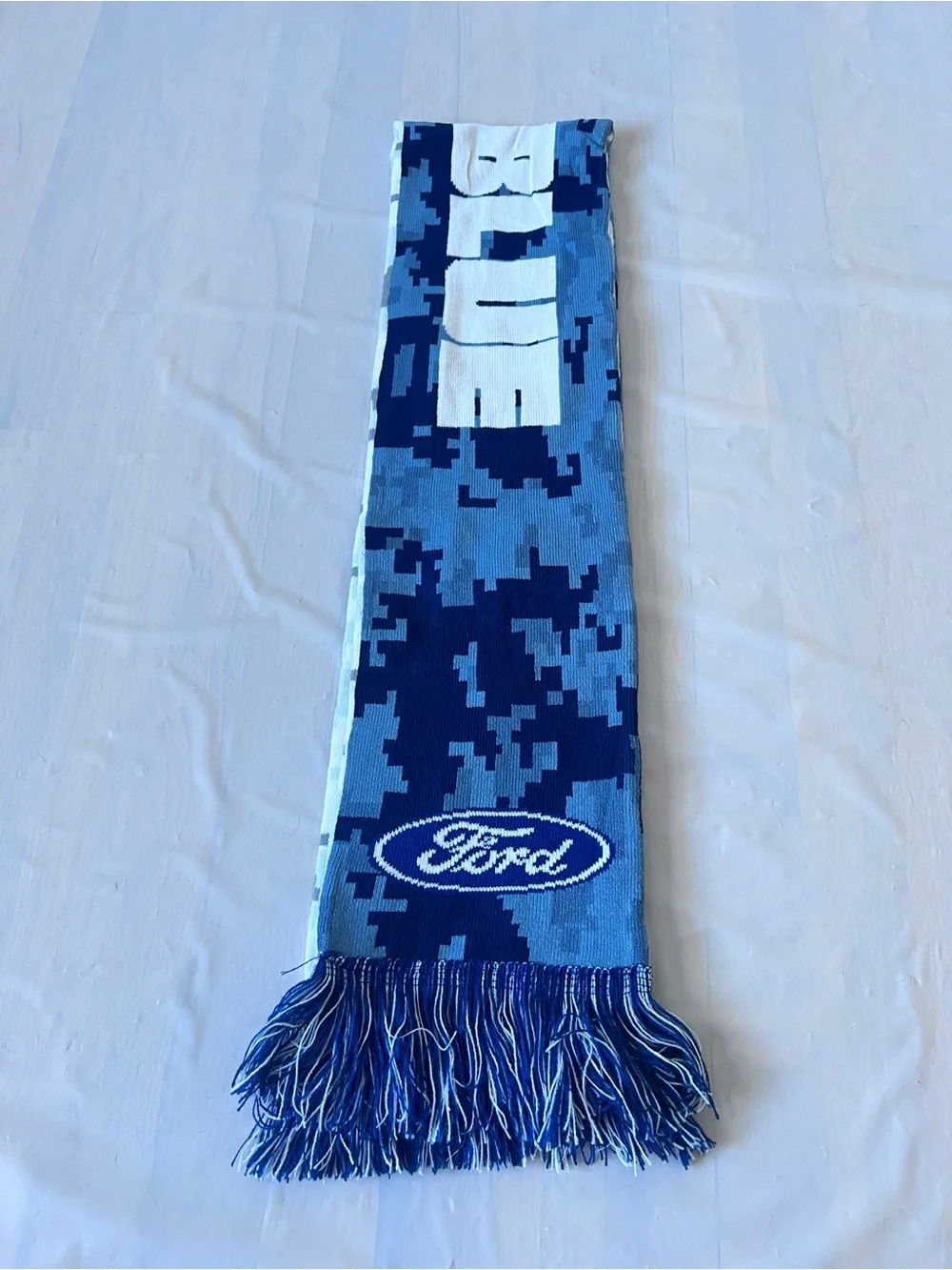 New York Giants Go Big Blue knitted scarf reversible camo fringes Ford giveaway